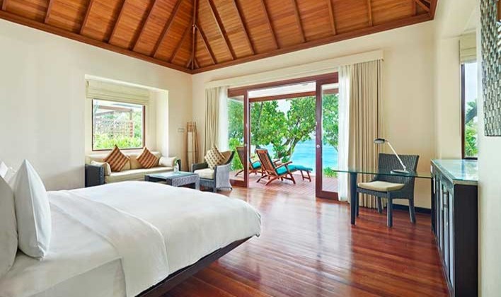 King Beachfront Villa